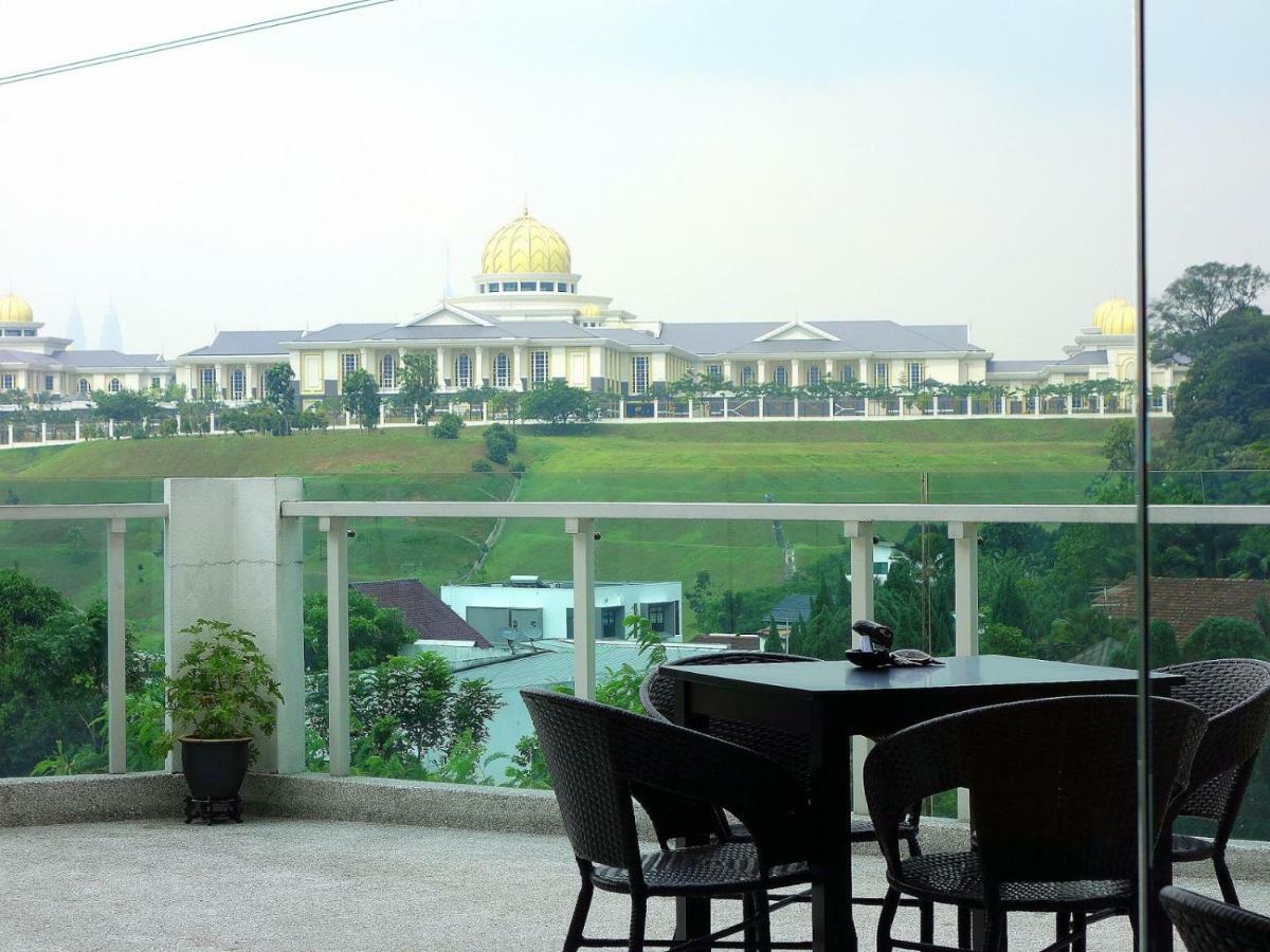 Corporate Hotel Suites At Hartamas / Mont Kiara Куала-Лумпур Экстерьер фото