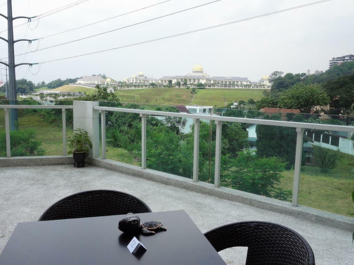 Corporate Hotel Suites At Hartamas / Mont Kiara Куала-Лумпур Экстерьер фото